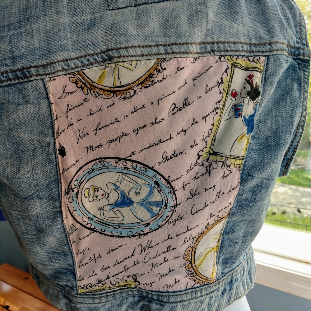Disney princess denim vest custom embellished - Picture 4 of 4
